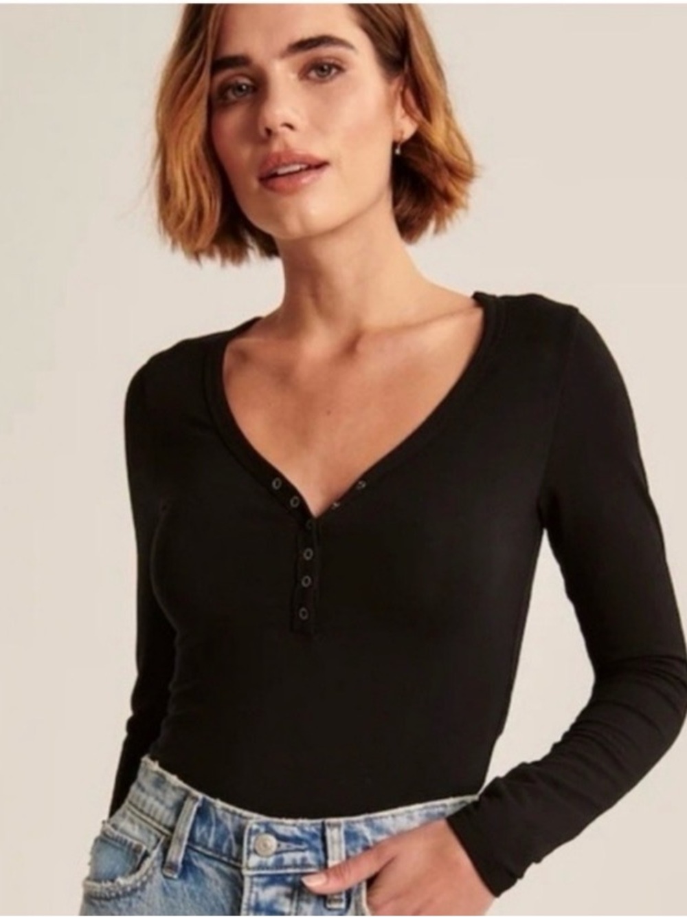 Soft Abercrombie & Fitch cropped snap deep v-neck crop top
